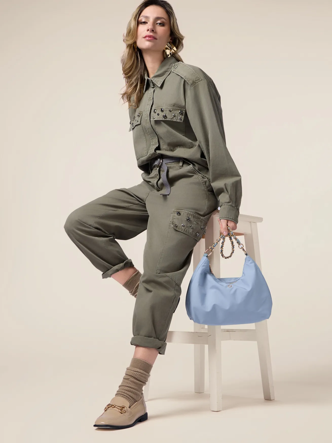 Cargohose mit Applikationen