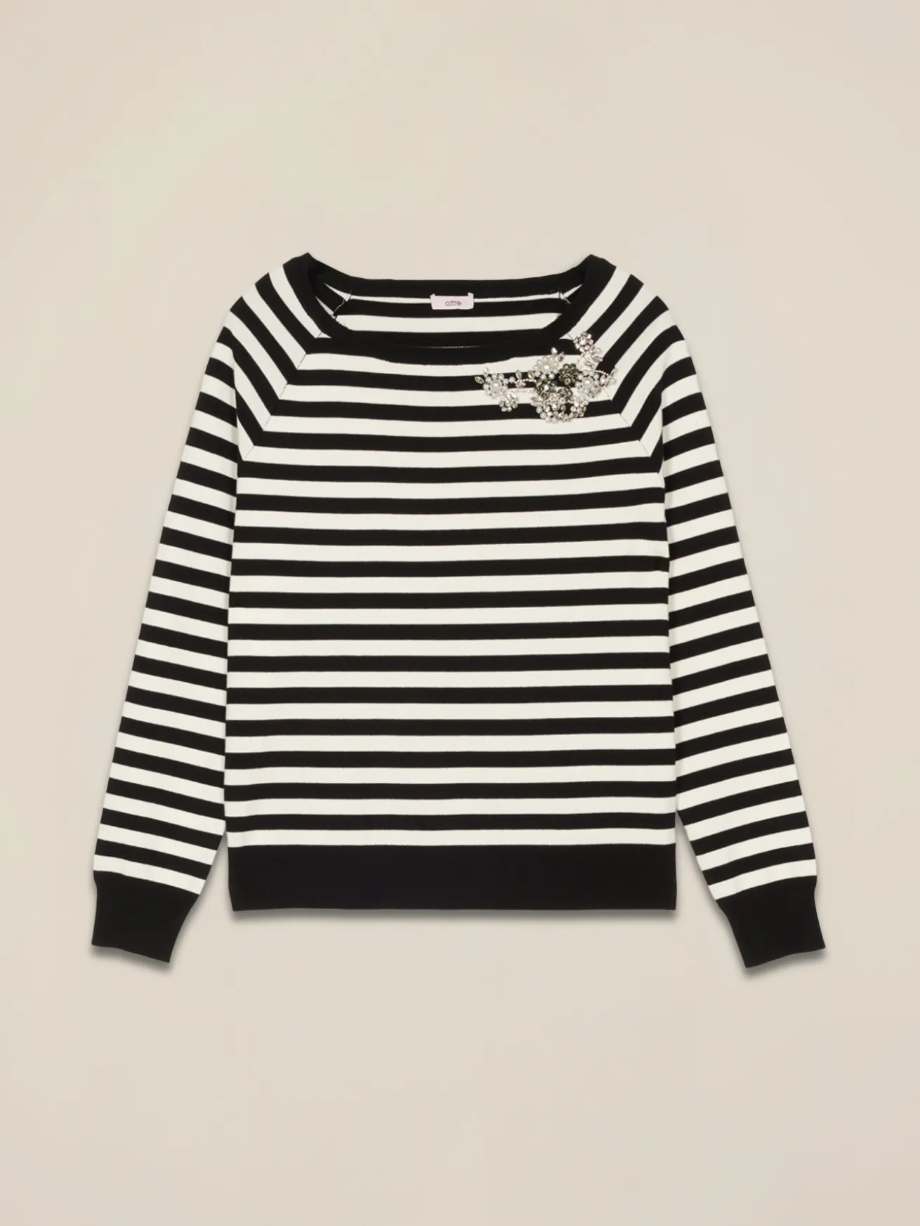 Gestreiftes Shirt mit Schmuckstickerei