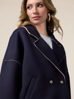 Kurze Jacke aus Scuba-Stoff