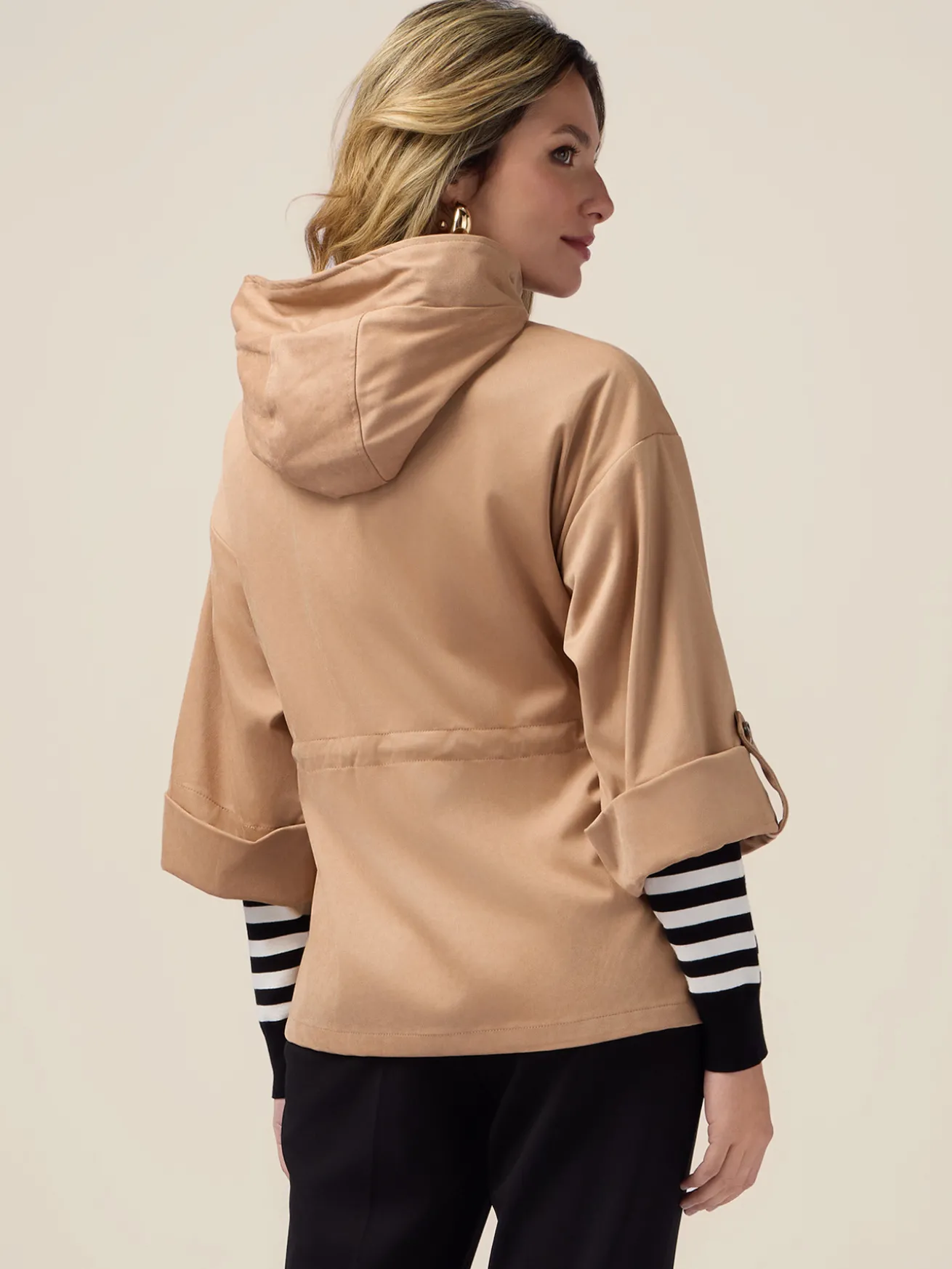 Kurze Jacke in Wildlederoptik