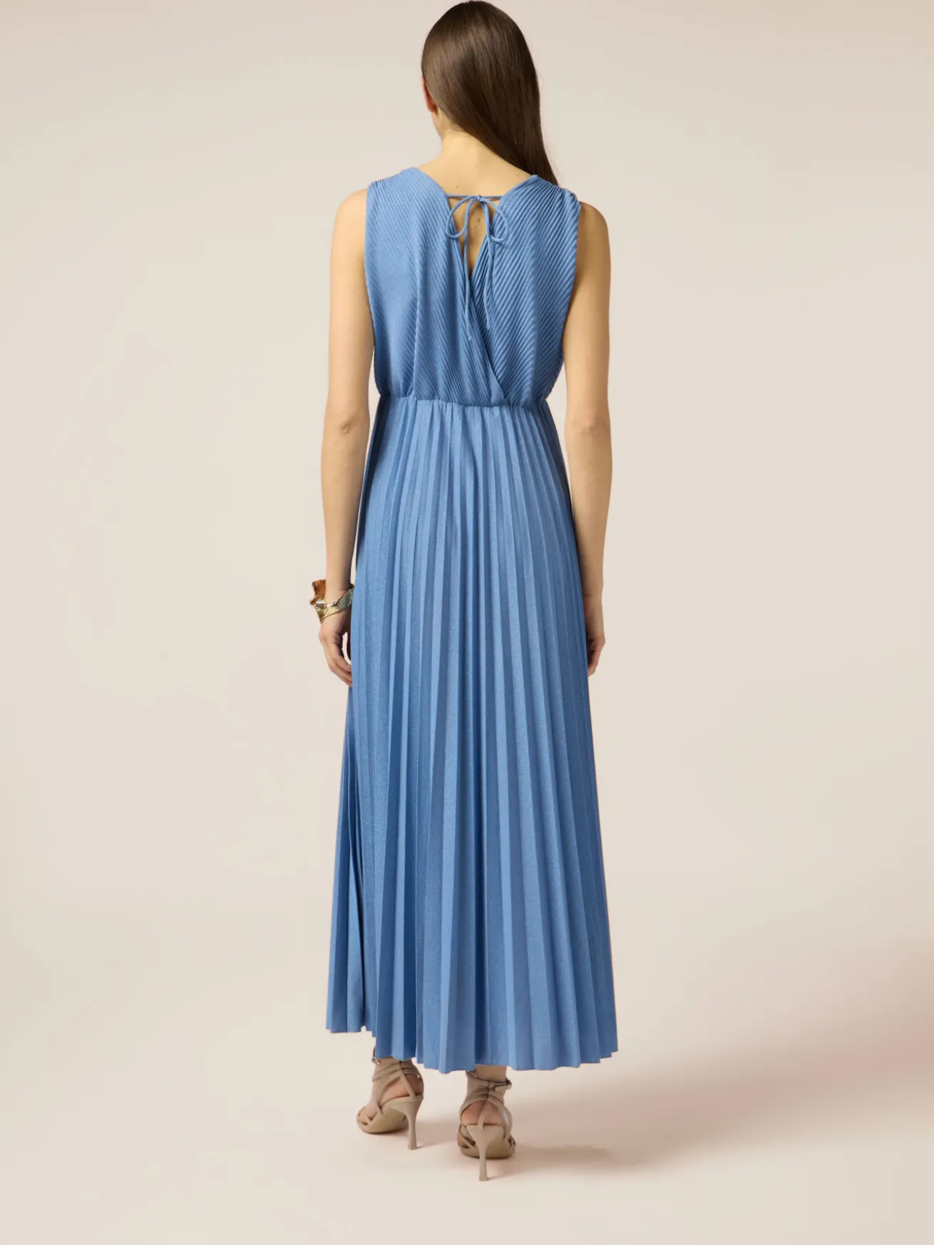 Langes Plissee-Kleid aus Lurex