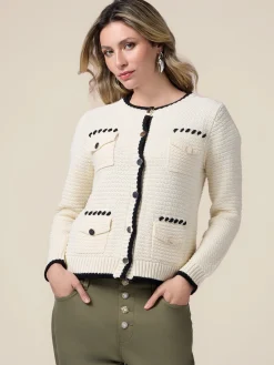 Strickjacke mit Taschen und Kontrastdetails
