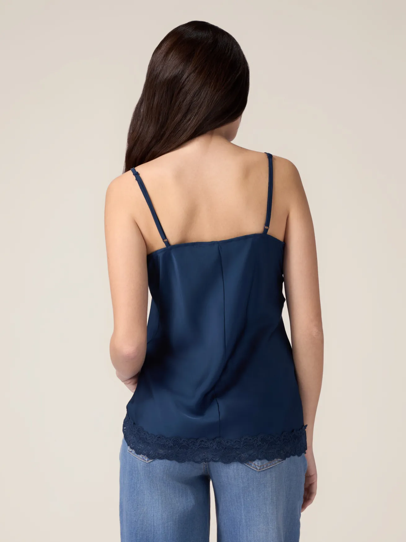 Top-Dessous aus Satin und Spitze