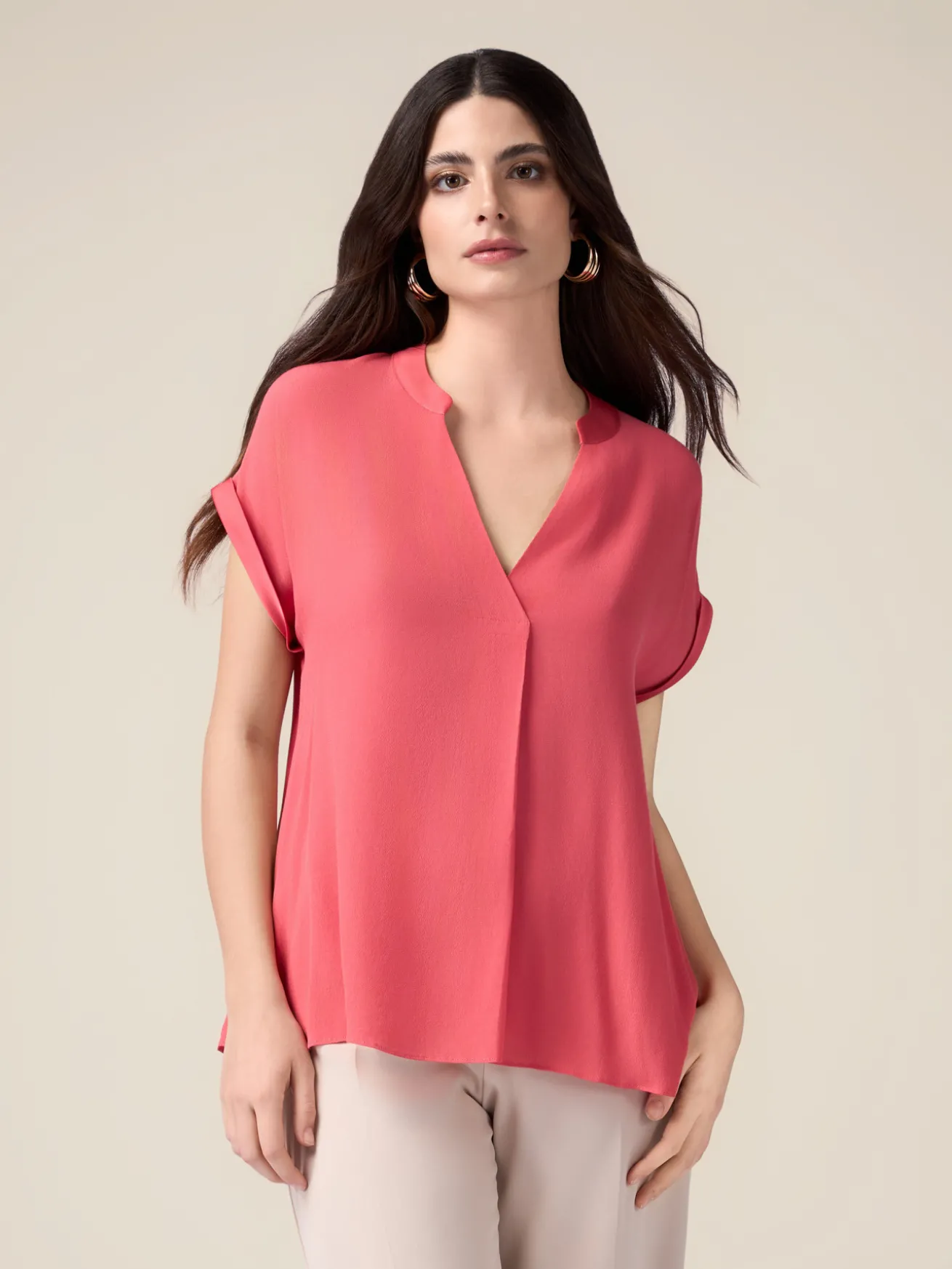 Viskosebluse mit Satinbesatz